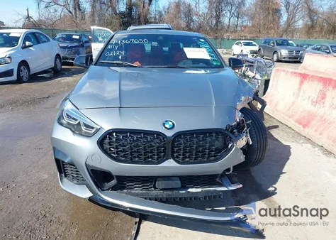 2022 BMW M235 Gran Coupe I xDrive z USA, uszkodzony, nr VIN WBA13AL05N7L04658